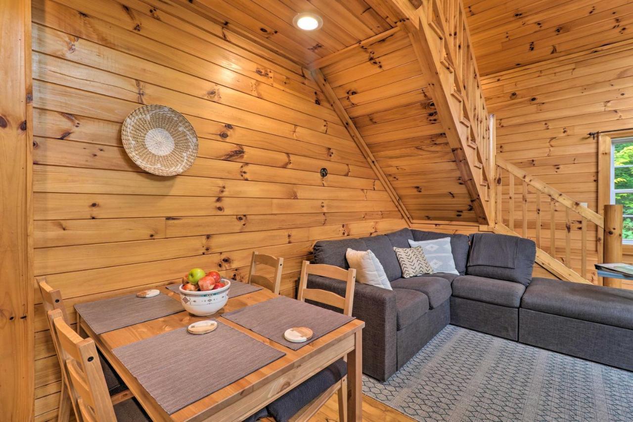 Cozy Boone Cabin With Deck Close To Downtown! Kültér fotó